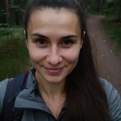 Скромная Алина
